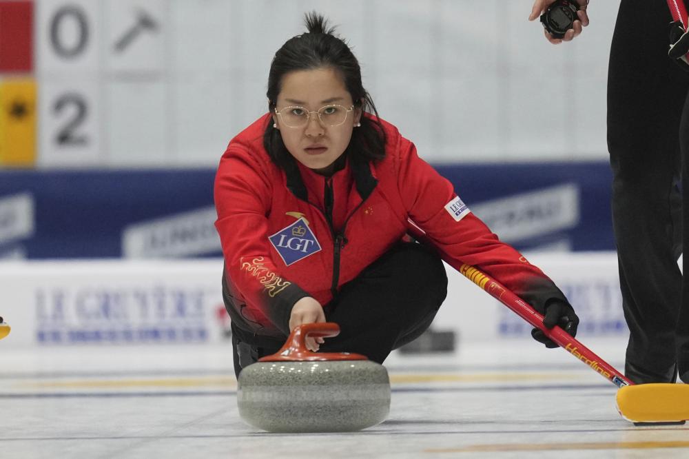 13助神队友!C罗苦笑:这胜利咋就“2-3”溜走了?悬念留到亚冠?.